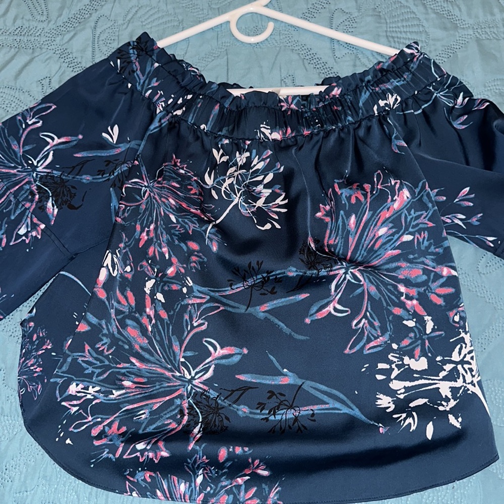 Rachel Roy off the shoulder blouses. Size S. Never Worn. - Picture 5 of 6